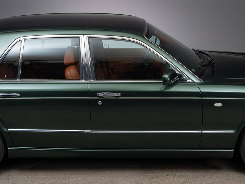 Image 7/36 of Bentley Arnage Red Label (2001)