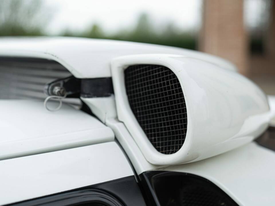 Image 34/50 of Ford RS200 (1987)