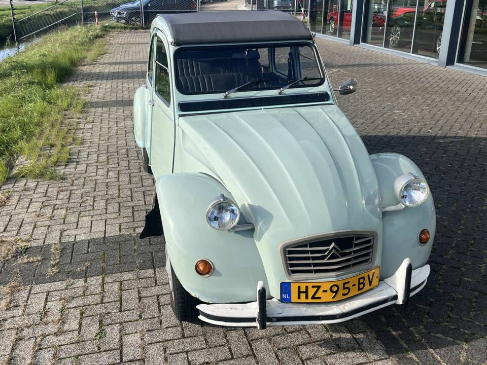 Image 4/8 of Citroën 2 CV 6 (1982)