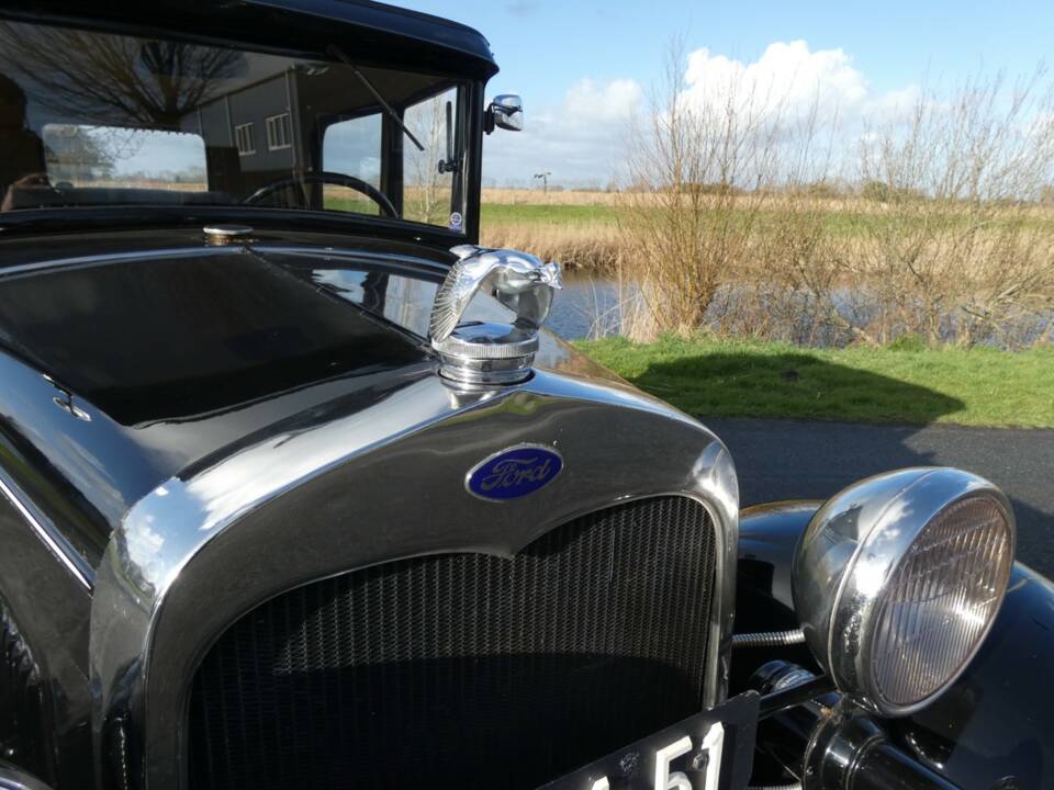 Immagine 18/43 di Ford Model A Tudor Sedan (1931)