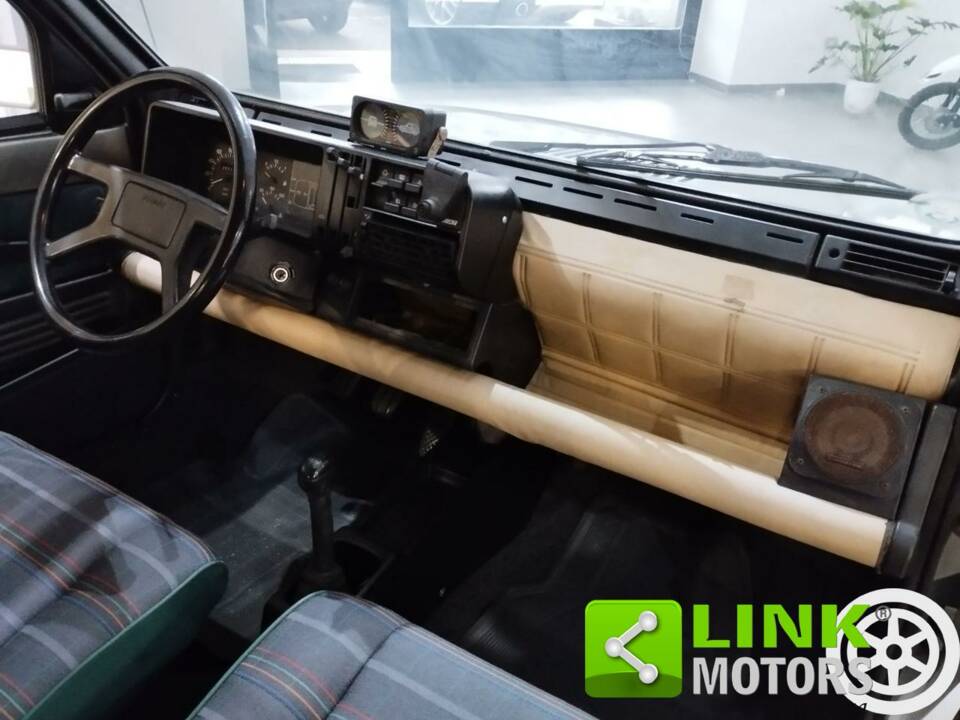 Bild 10/10 von FIAT Panda 4x4 1,0 (1988)