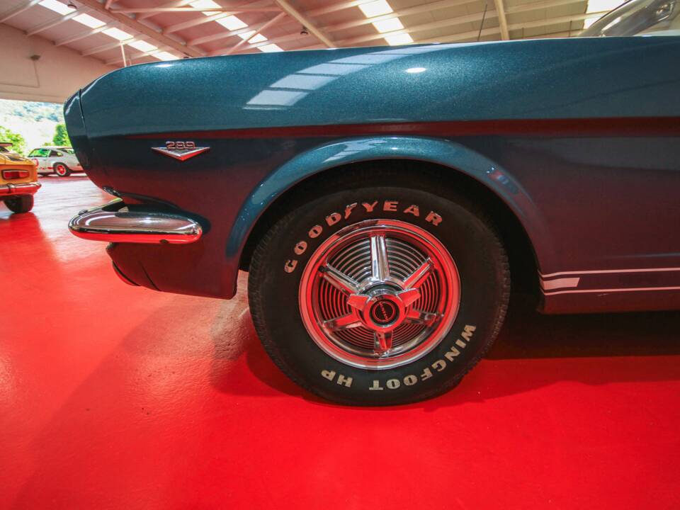 Image 15/16 of Ford Mustang GT (1965)