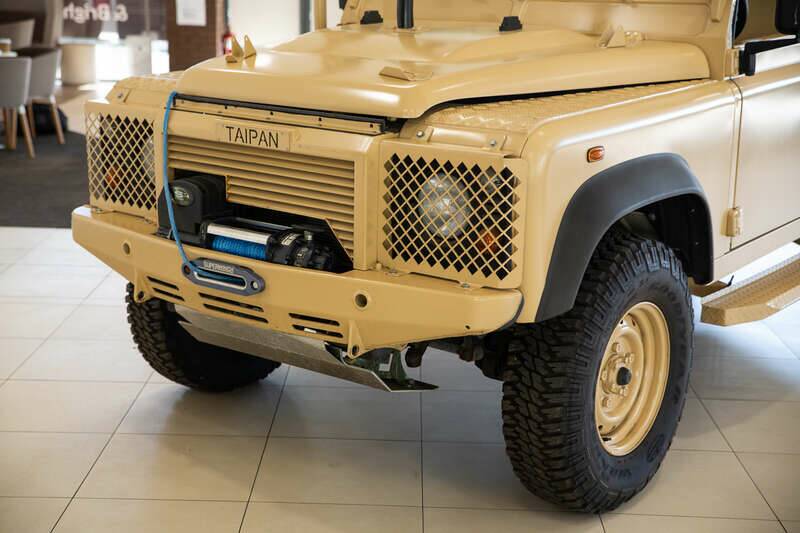 Bild 8/32 von Land Rover Defender 110 (2008)