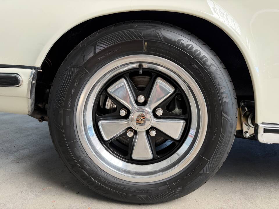 Obraz 12/70 pojazdu Porsche 911 2.2 T (1970)