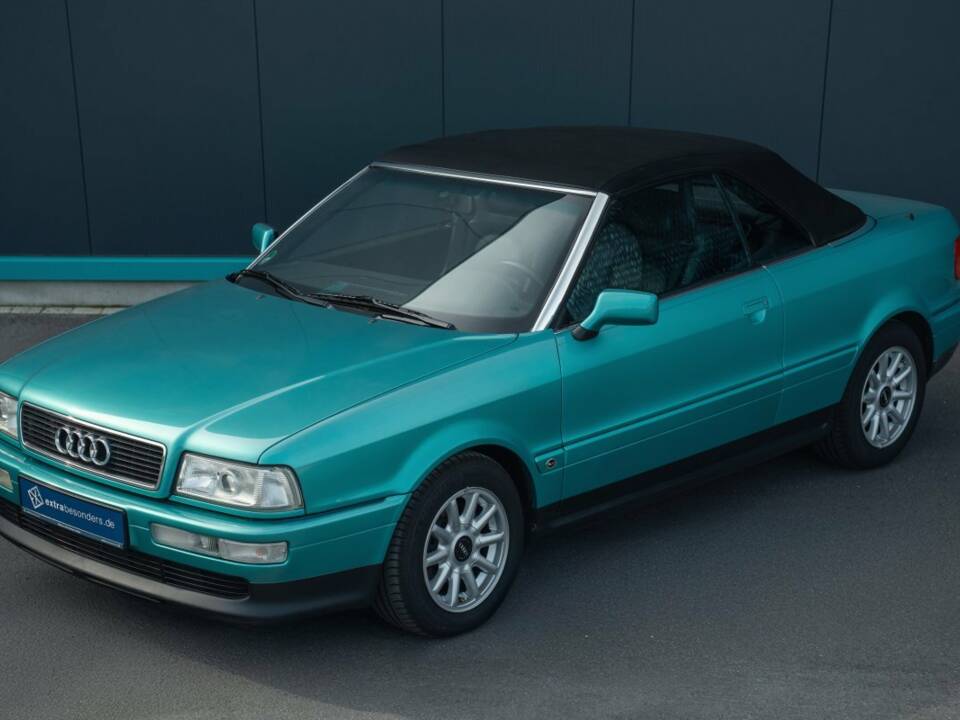 Imagen 1/15 de Audi Cabriolet 2.6 (1996)
