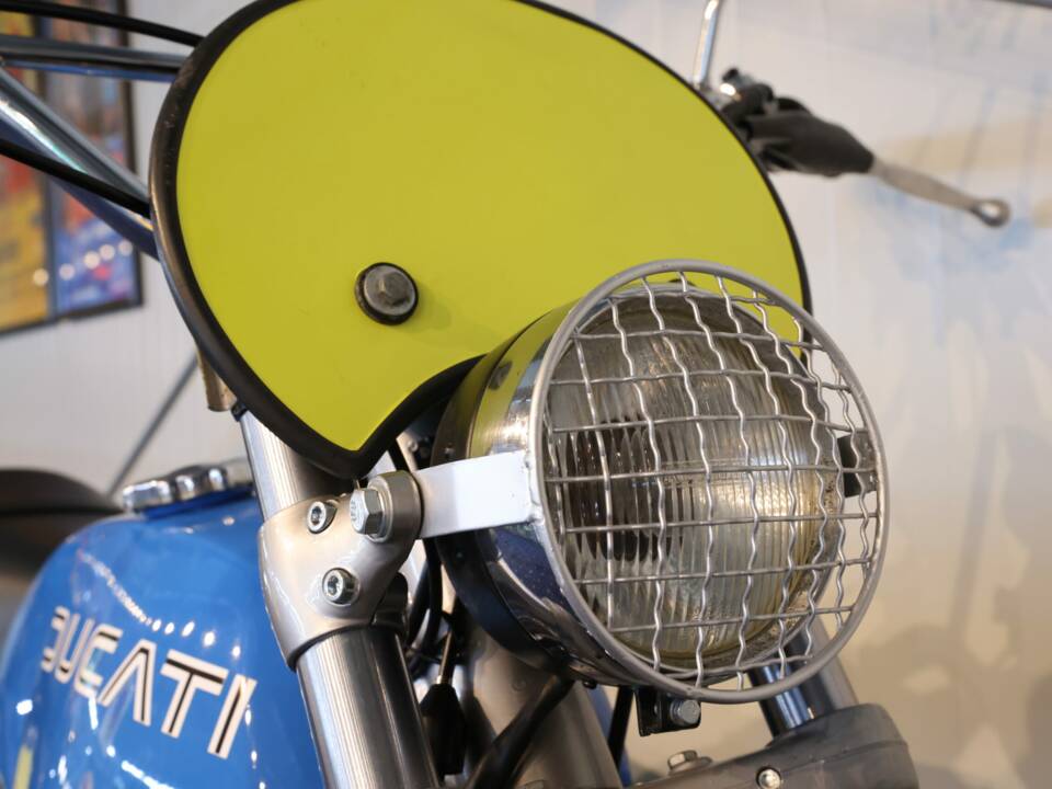 Image 12/25 of Ducati Regolarità 125 (1900)