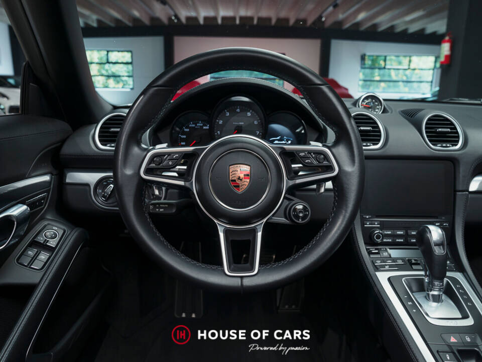 Image 16/22 of Porsche 718 Boxster S (2017)