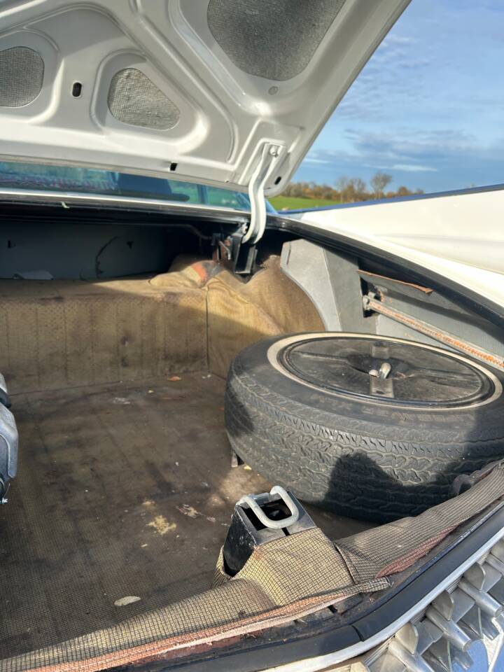 Image 27/56 of Cadillac Sedan DeVille (1959)