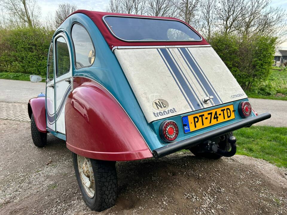 Image 3/13 de Citroën 2 CV 6 (1986)