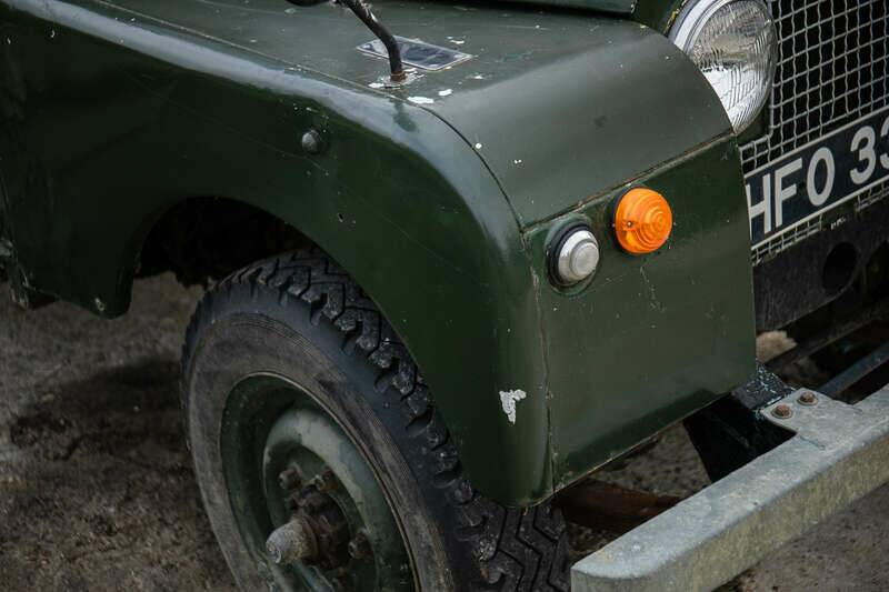 Image 38/40 of Land Rover 107 (1954)