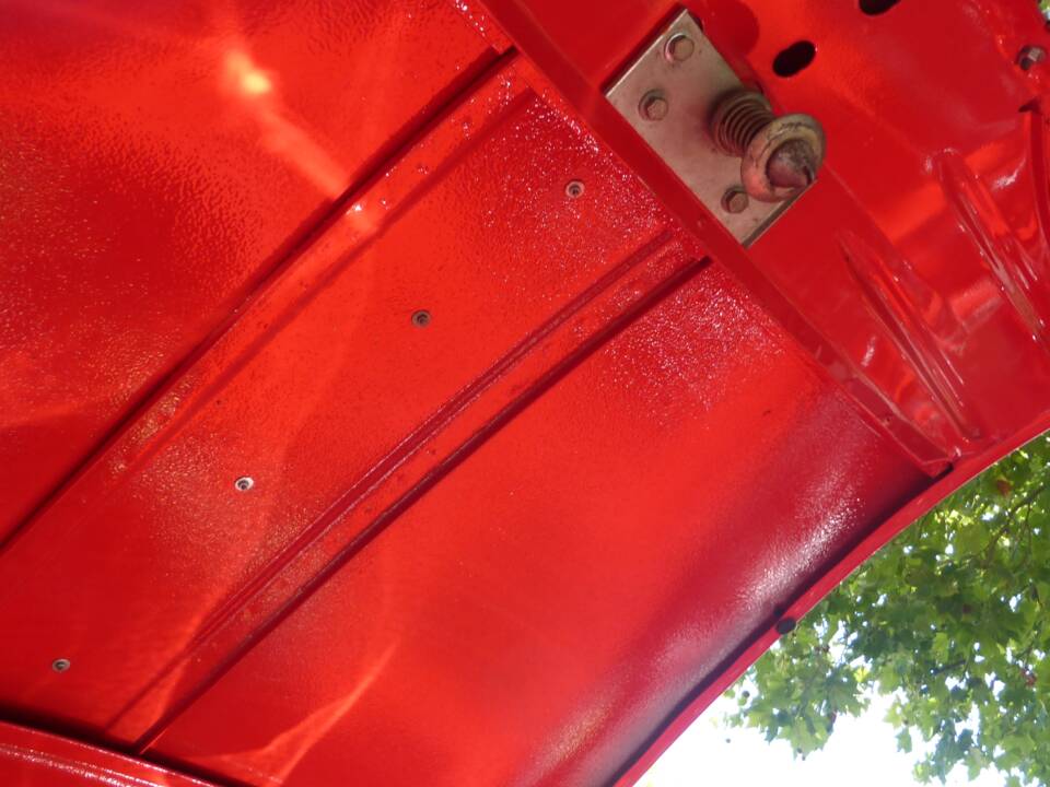 Image 33/174 of Jaguar XK 150 3.4 S OTS (1958)