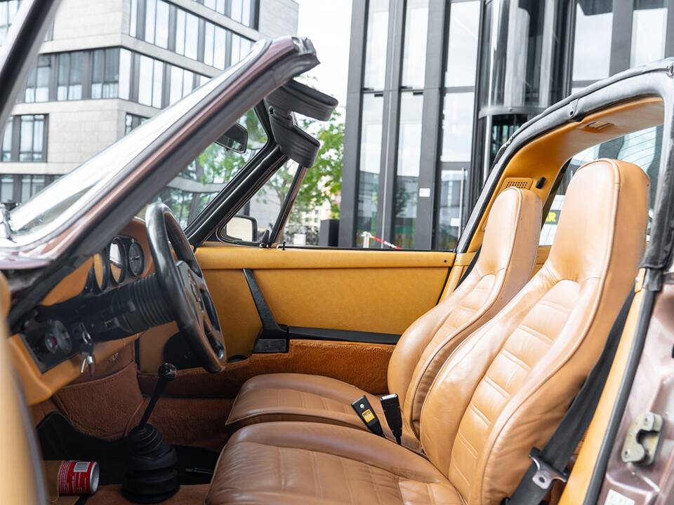 Bild 26/52 von Porsche 911 2.7 (1976)