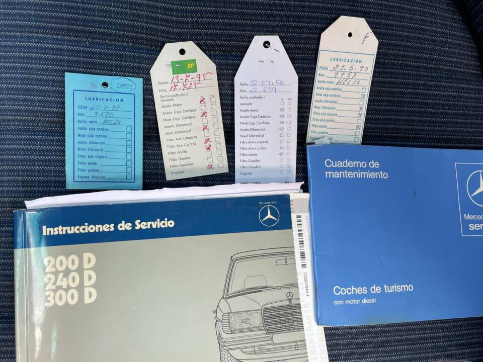 Bild 32/32 von Mercedes-Benz 300 D (1983)