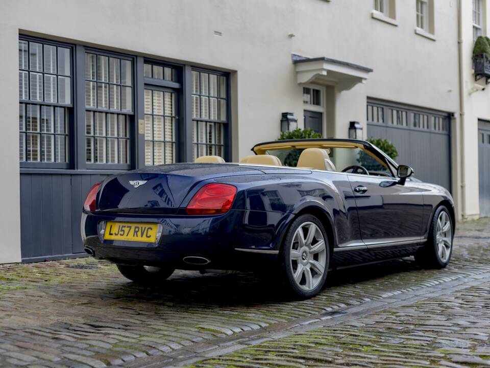 Imagen 10/33 de Bentley Continental GTC (2007)