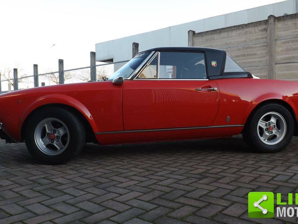 Image 41/50 of FIAT 124 Sport Spider (1967)