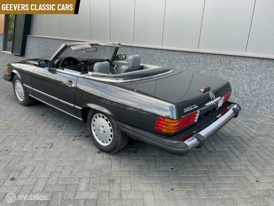 Image 3/10 of Mercedes-Benz 560 SL (1989)