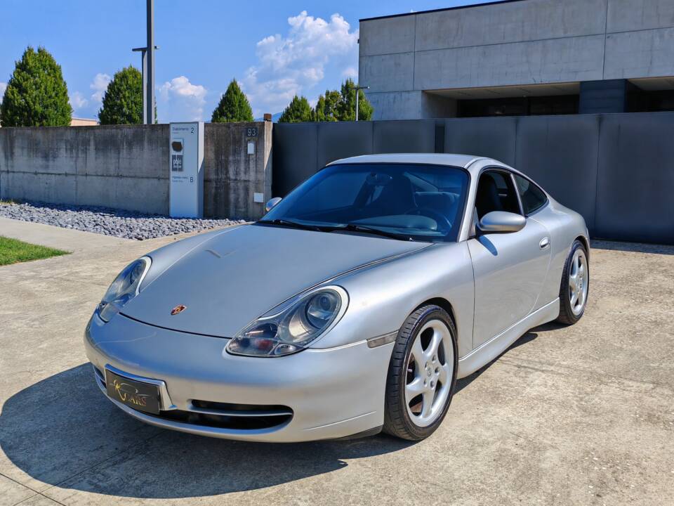 Image 1/50 de Porsche 911 Carrera (1999)
