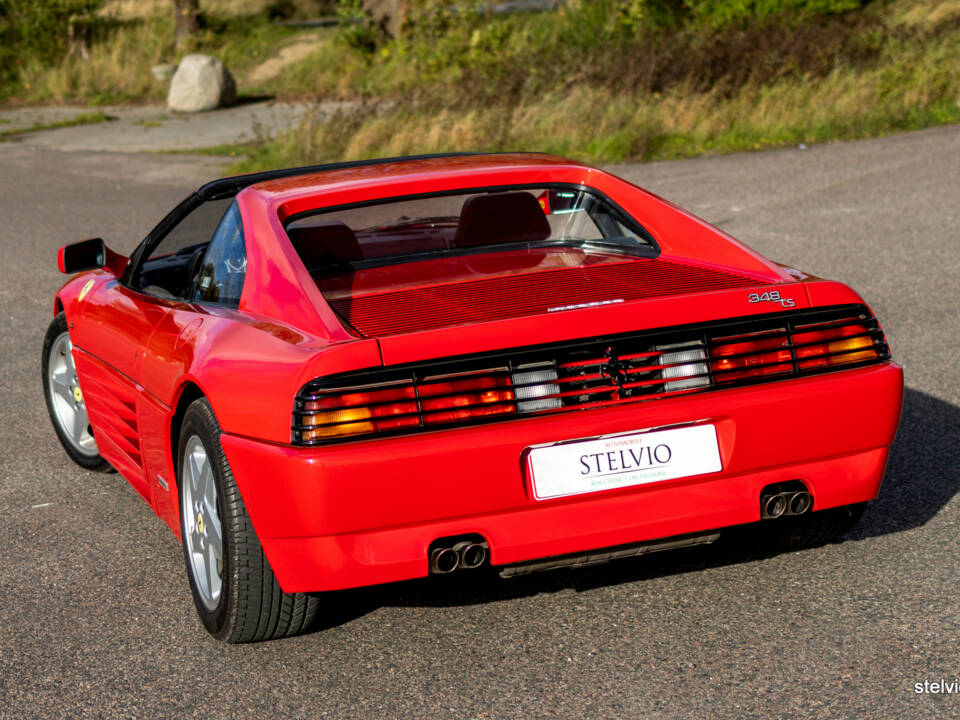 Image 15/33 of Ferrari 348 TS (1993)