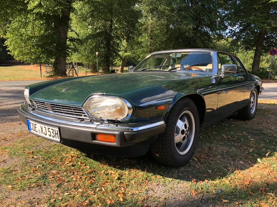 Image 3/5 de Jaguar XJ-SC V12 (1986)