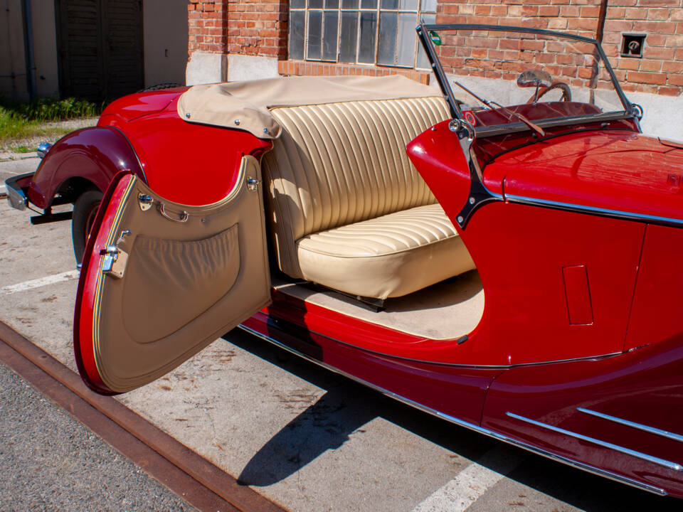 Image 5/13 of Riley 2.5 Litre RMC (1948)