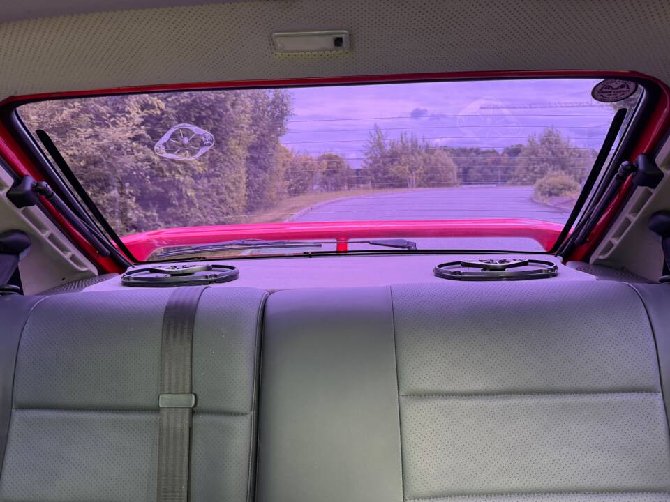 Image 22/49 of Ford Escort XR3i (1990)