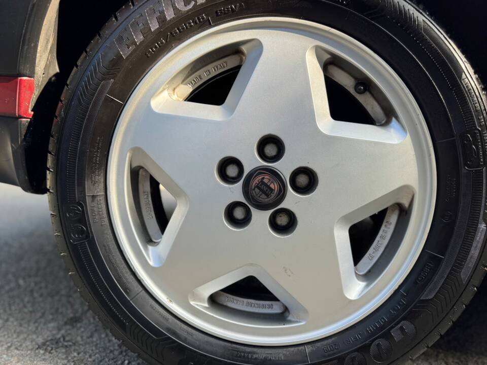 Bild 55/55 von Lancia Thema 8.32 (1991)