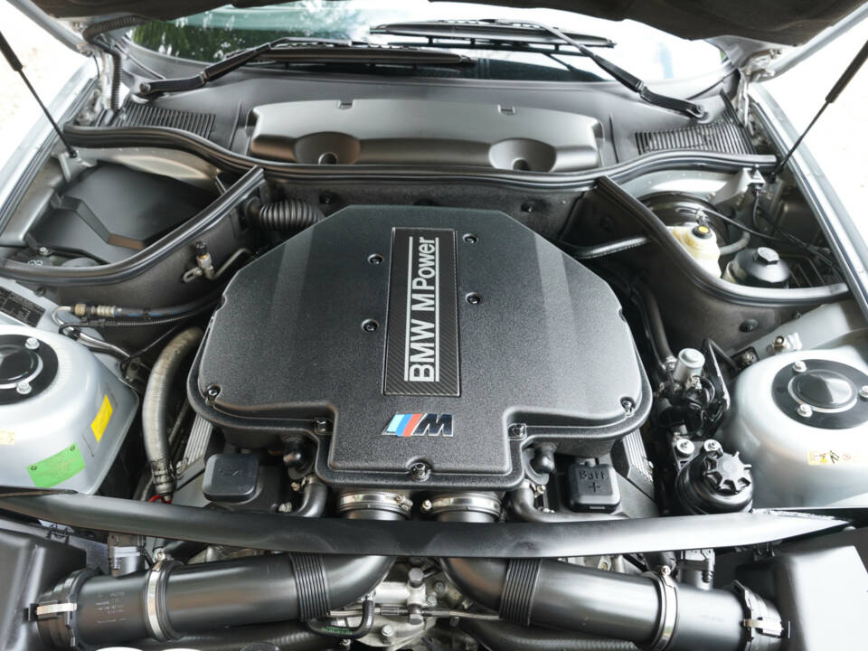 Image 4/50 of BMW Z8 (2000)