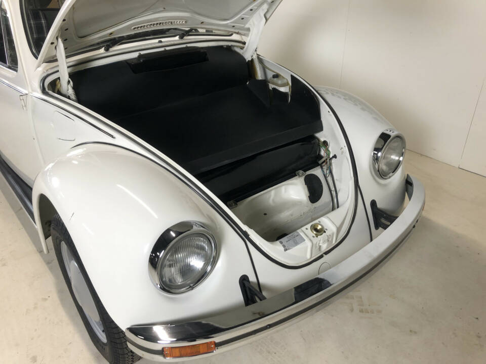 Image 7/24 of Volkswagen Beetle 1200 L (1984)