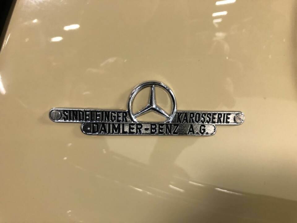 Image 18/38 of Mercedes-Benz 320 Cabriolet A (1938)
