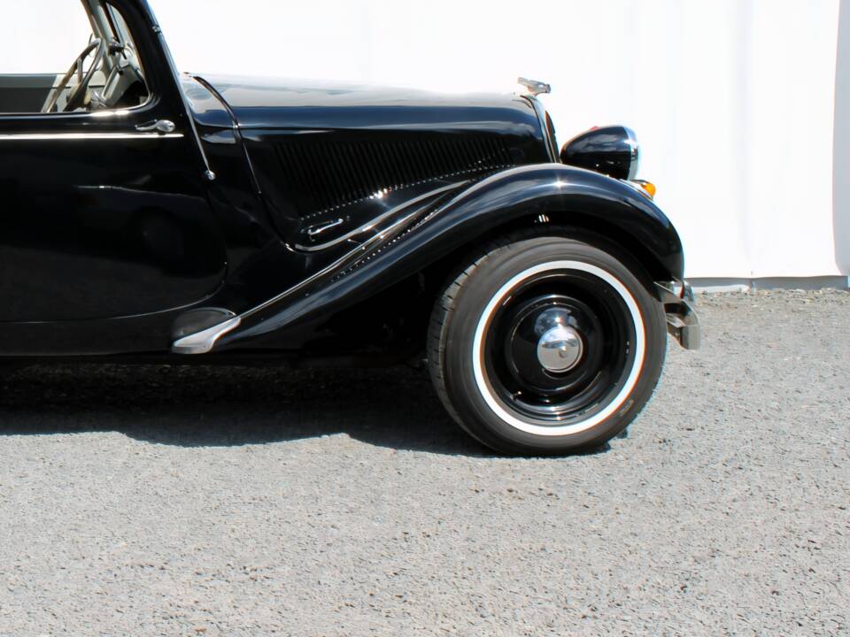 Image 23/50 of Citroën Traction Avant 11 Familiale (1955)