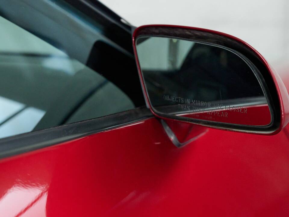 Imagen 42/50 de Chevrolet Corvette Convertible (1990)