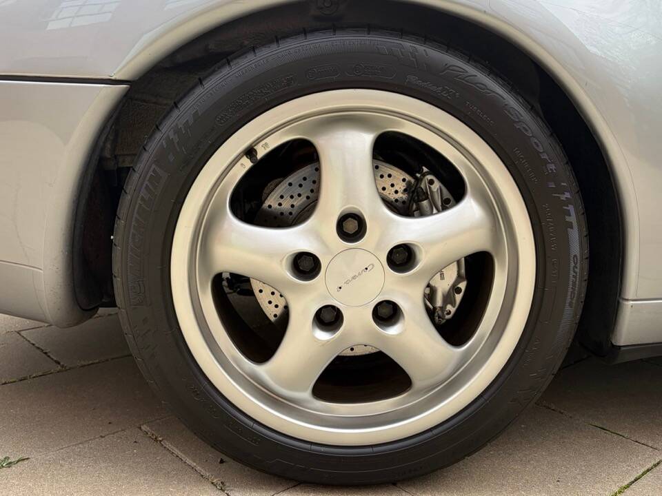 Afbeelding 70/73 van Porsche 911 Carrera 4 (1995)