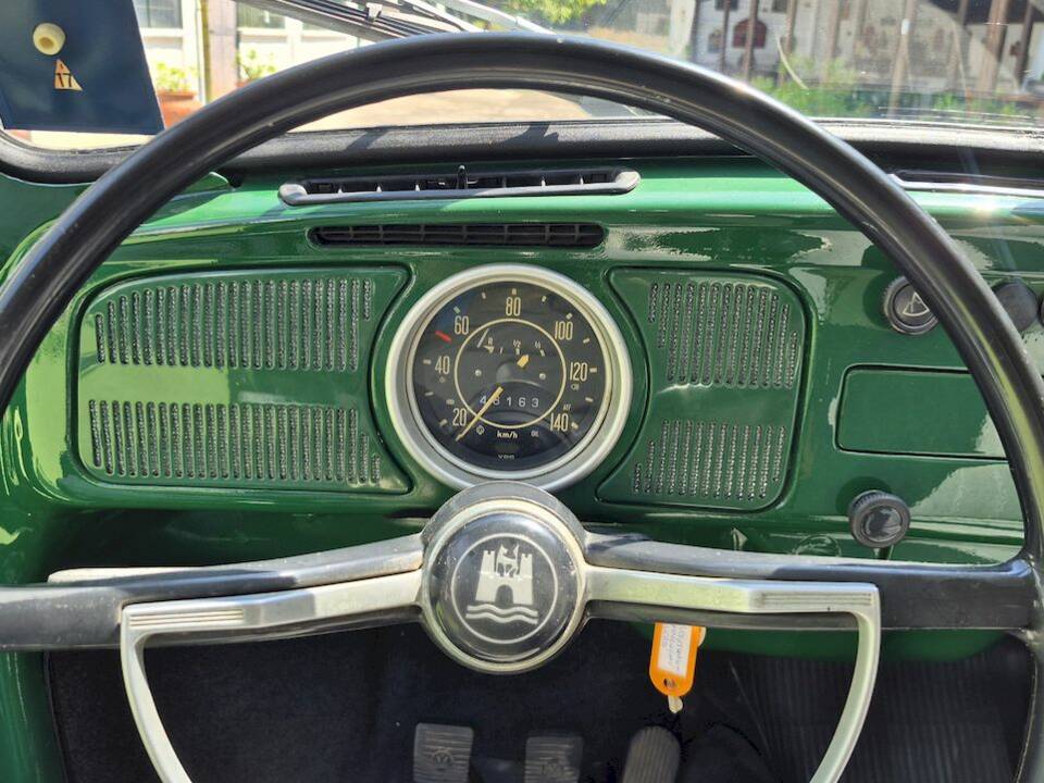 Image 33/54 de Volkswagen Käfer 1200 (1971)