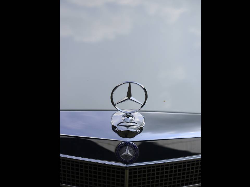 Afbeelding 21/31 van Mercedes-Benz 200 D (1971)
