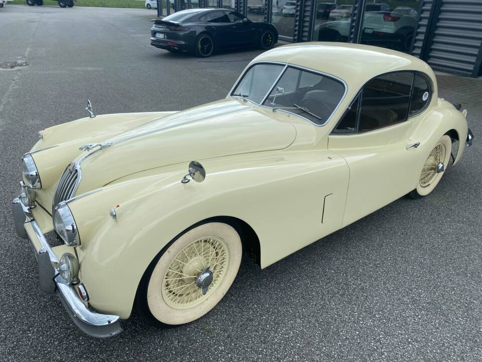 Bild 4/8 von Jaguar XK 140 FHC (1956)