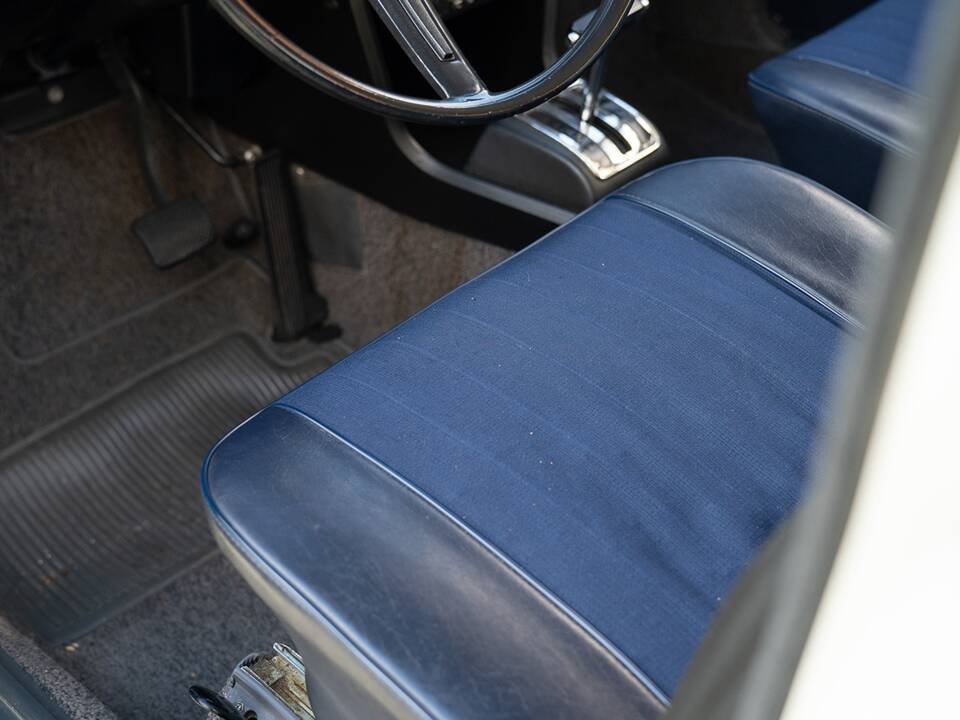 Bild 31/67 von BMW 1800 (1970)