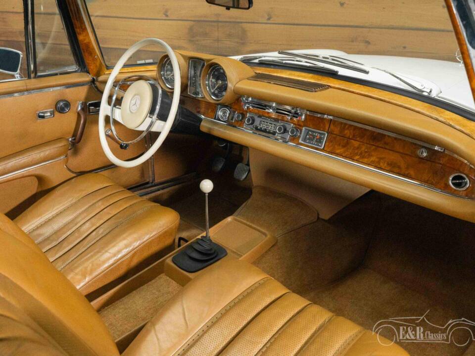 Bild 8/19 von Mercedes-Benz 280 SE (1973)