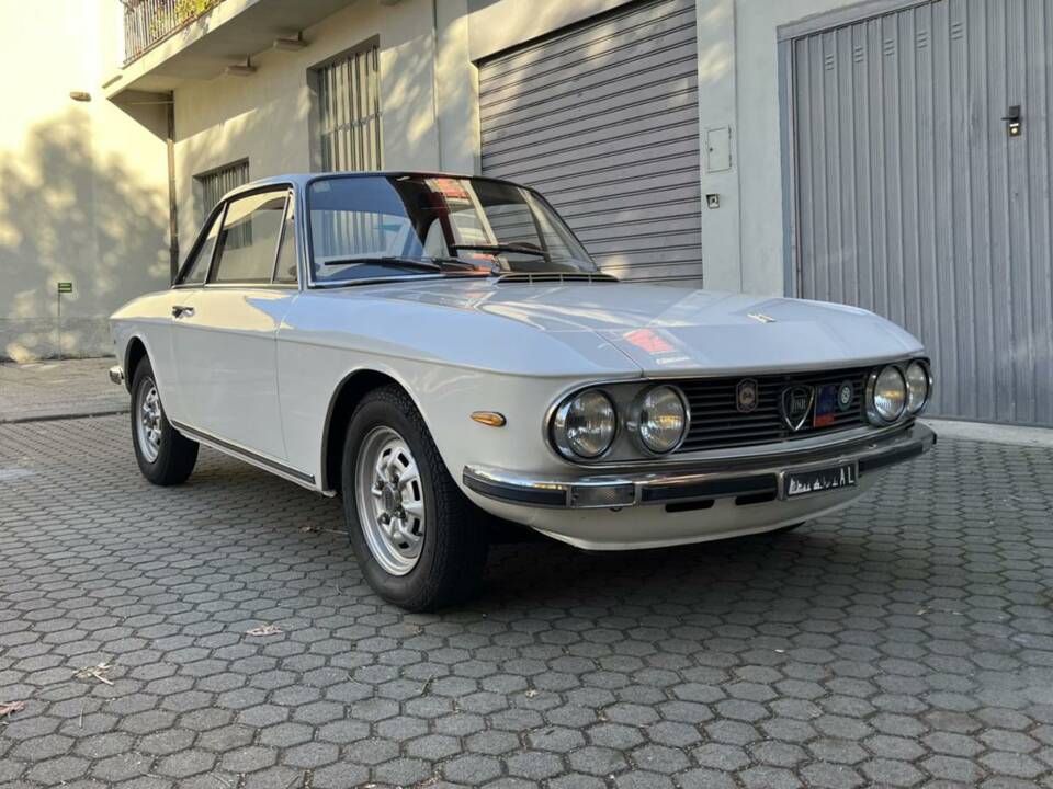 Image 41/44 of Lancia Fulvia 1.3 S (1970)