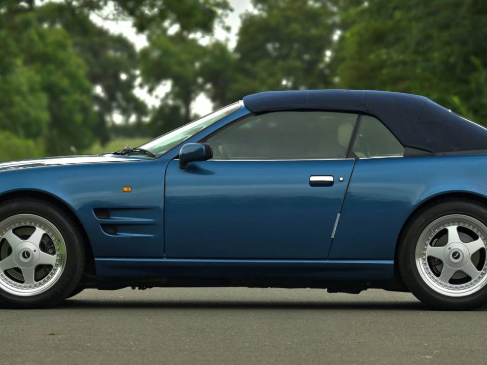 Bild 15/50 von Aston Martin Virage Volante (1995)
