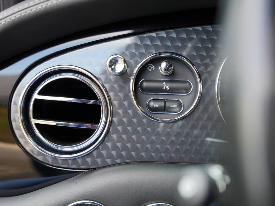 Image 36/50 of Bentley Arnage T (2007)