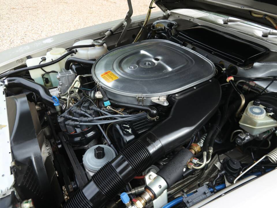 Image 39/50 de Mercedes-Benz 560 SL (1988)