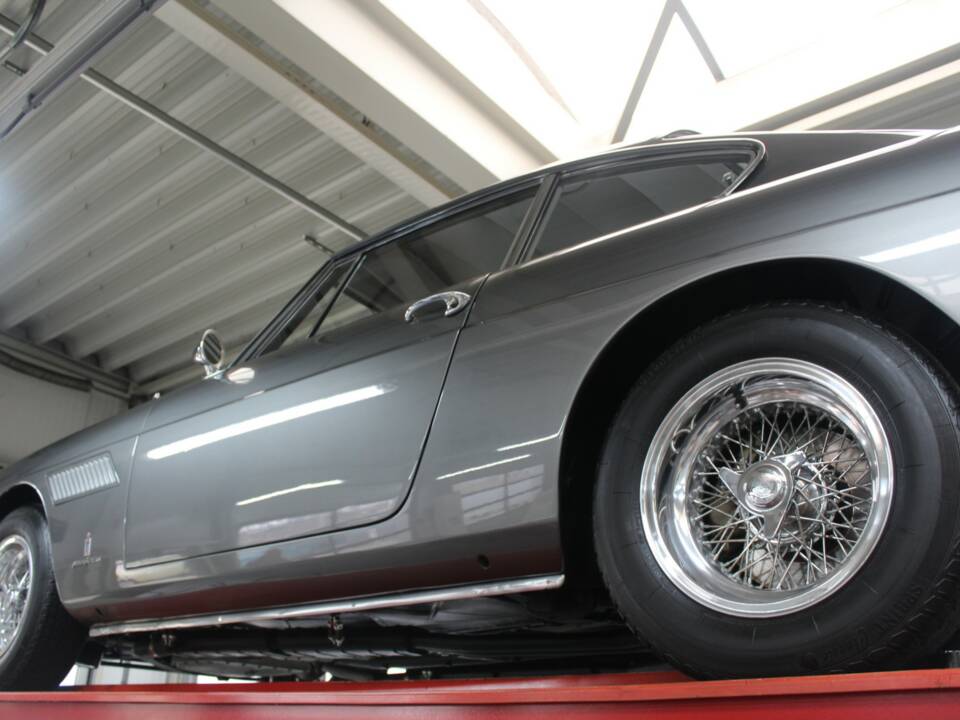 Image 9/50 of Ferrari 250 GT/E (1962)