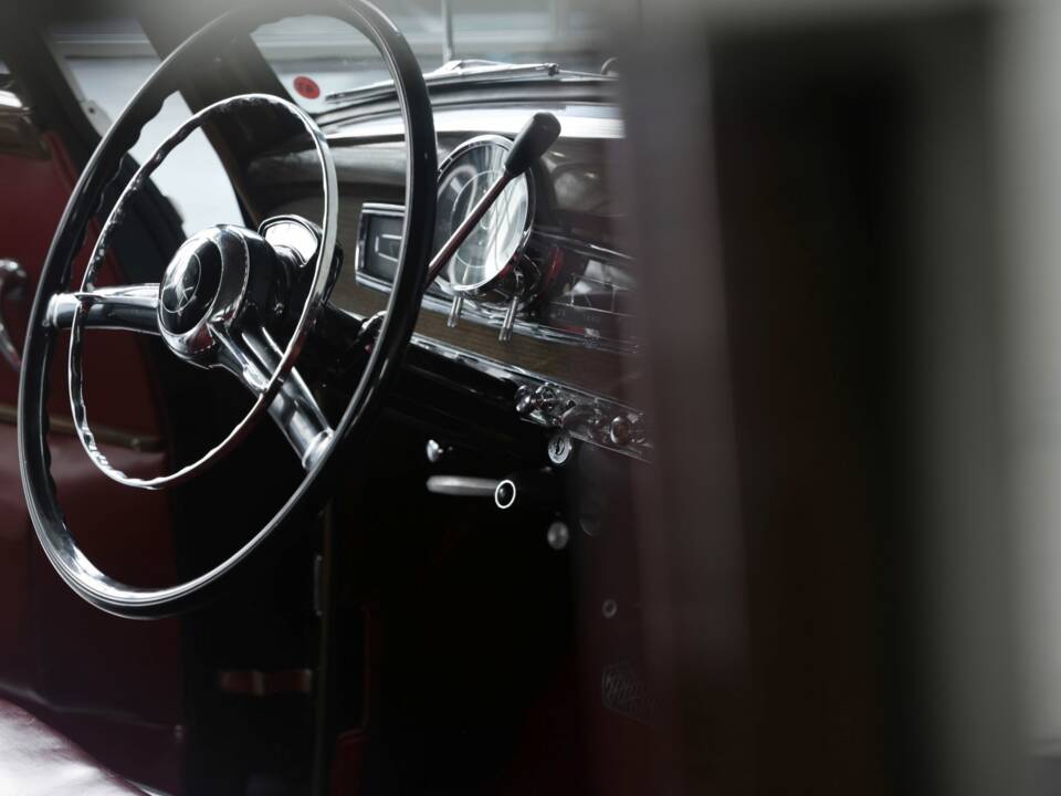 Image 27/50 de Mercedes-Benz 300 c (1956)