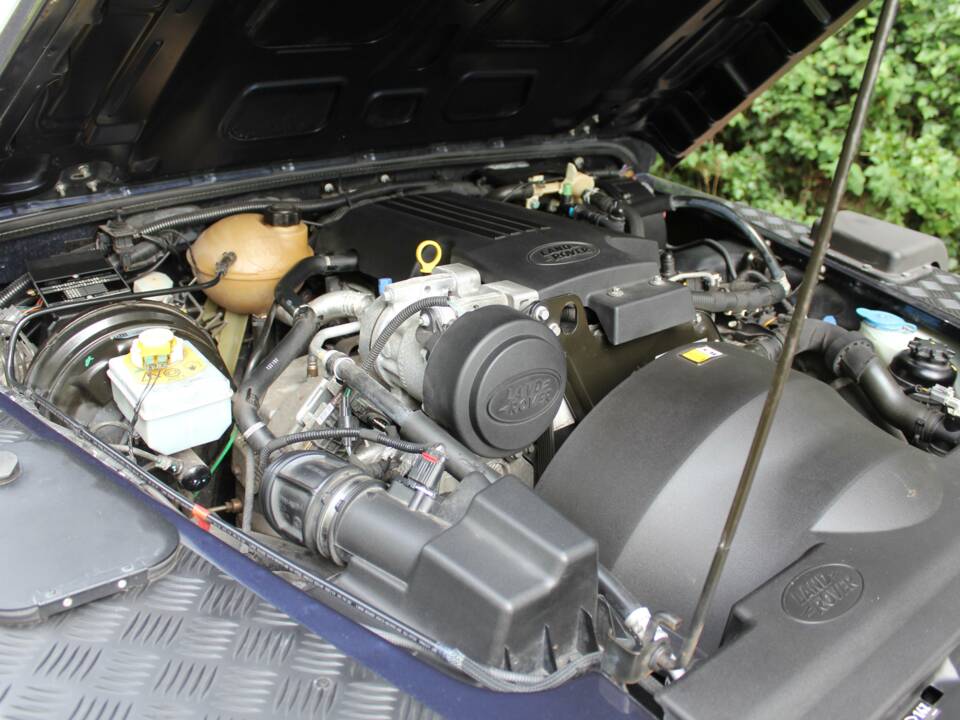Bild 18/18 von Land Rover Defender 110 (2014)