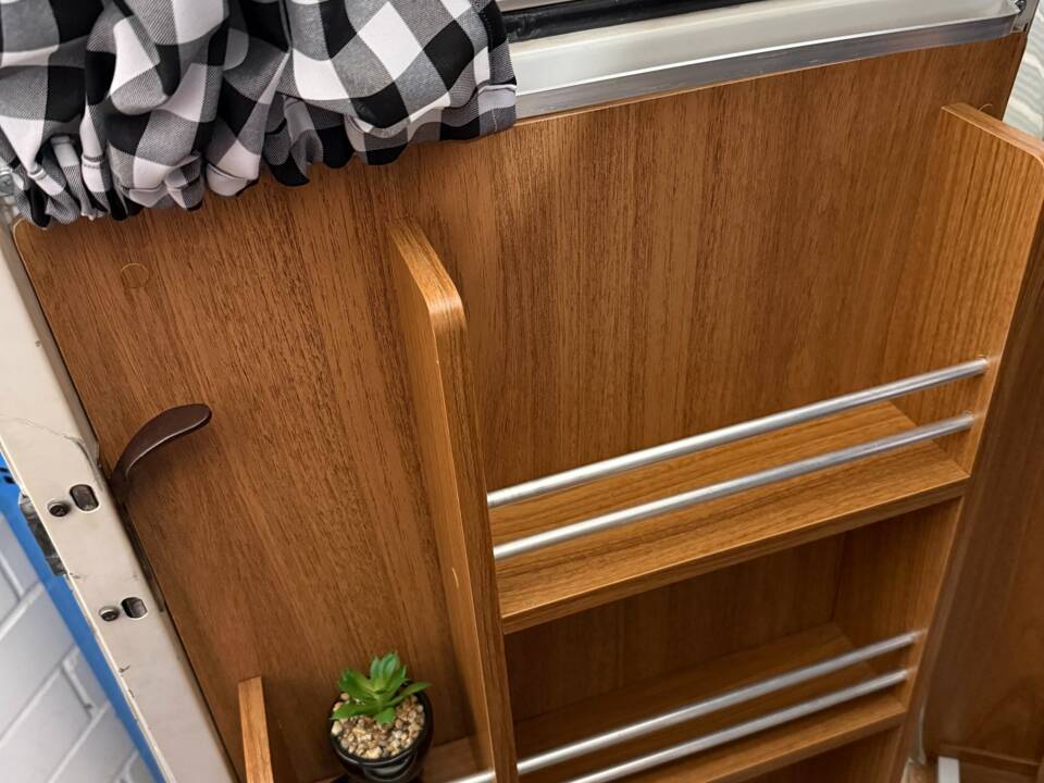 Image 17/17 of Volkswagen T2c Combi (1991)