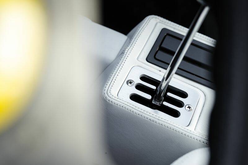 Image 25/33 of Ferrari 208 GTB Turbo (1987)