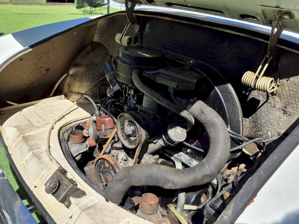 Image 52/71 of Volkswagen Karmann Ghia 1200 (1962)