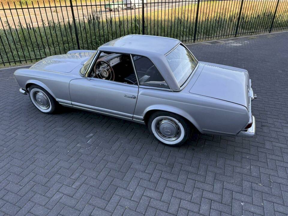 Image 13/36 of Mercedes-Benz 230 SL (1965)