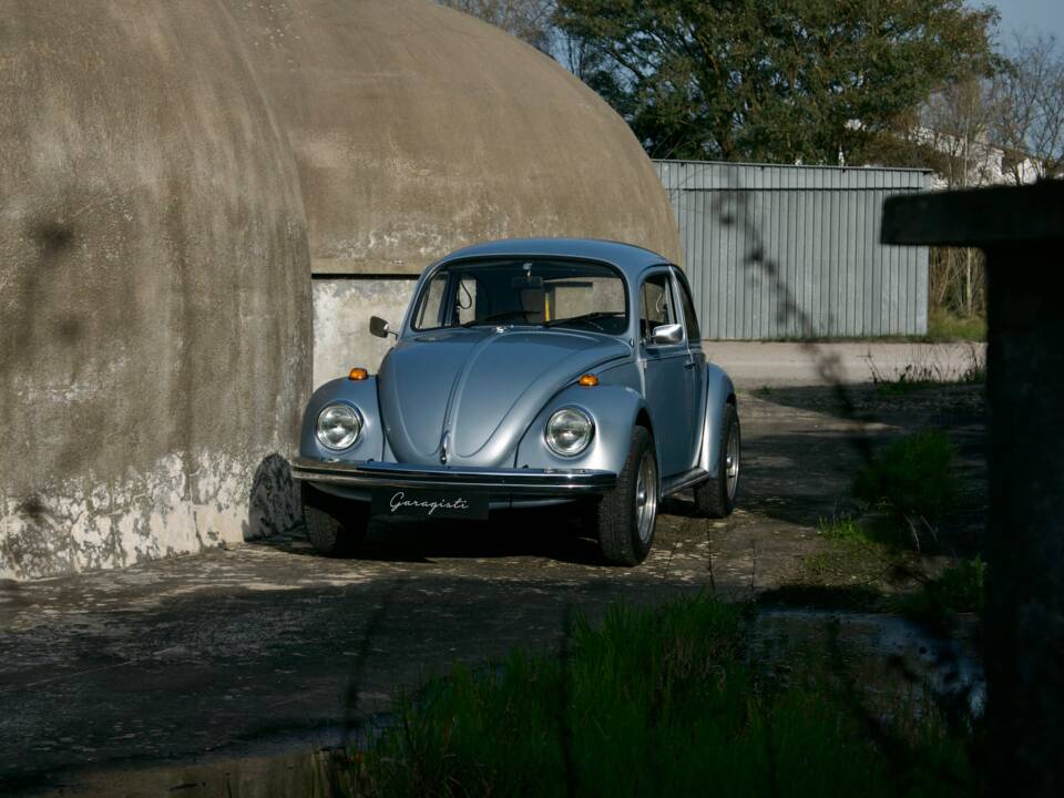Image 11/54 of Volkswagen Beetle 1500 (1969)