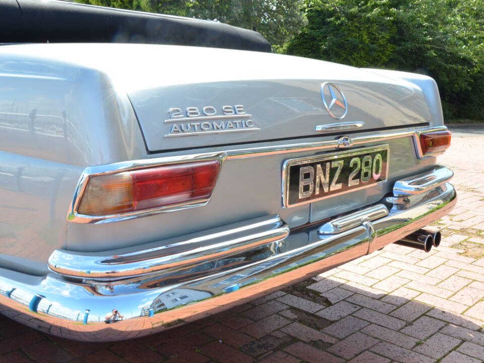 Image 11/32 of Mercedes-Benz 280 SE (1969)